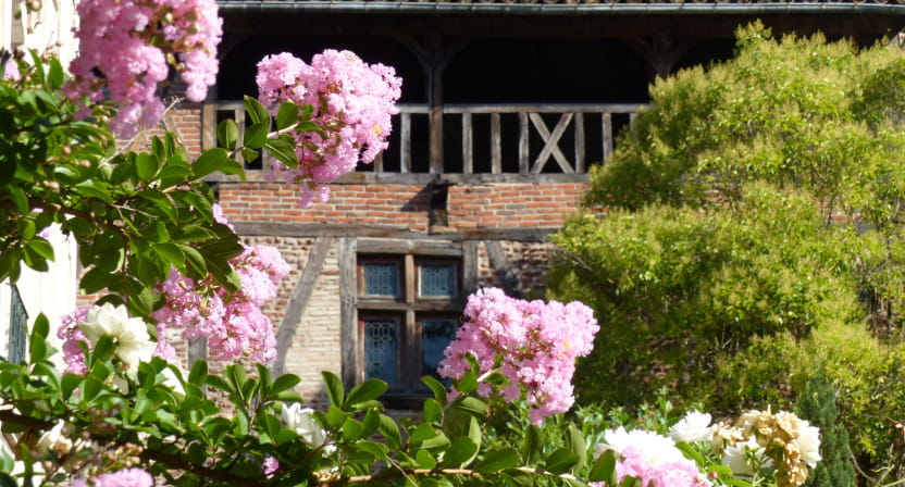 Le préau Lastié près de l'hôtel de Roaldès, jardins secrets de Cahors