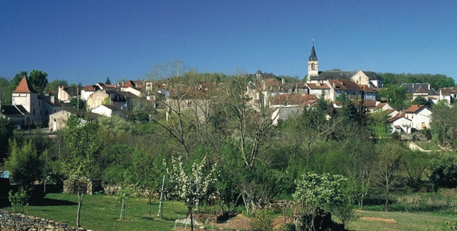 Limogne en Quercy : Vue sur le Village