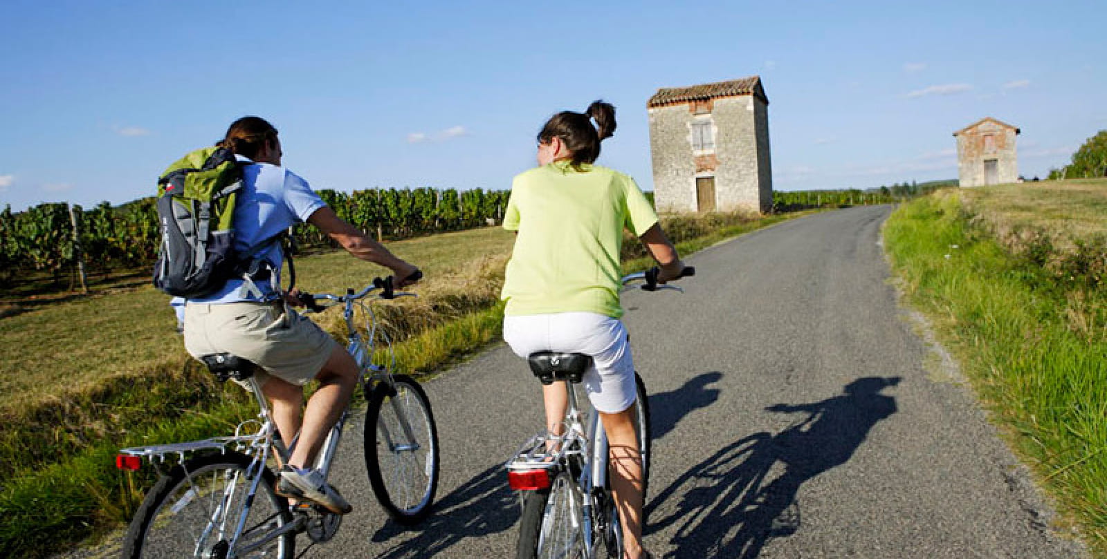 Cycle tourism in the vineyard
