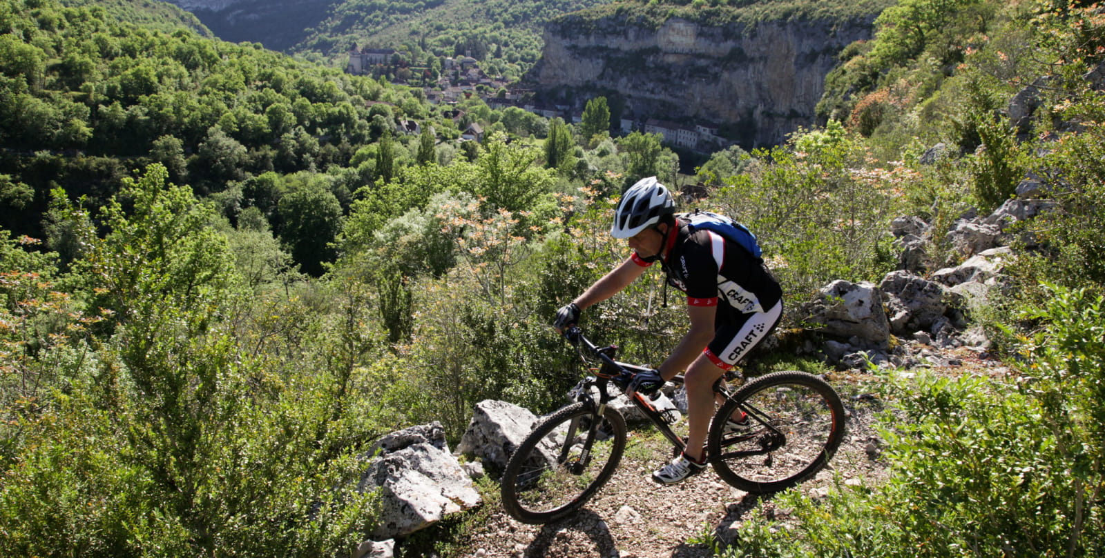Cabrerets - Descent on the Causse Trails